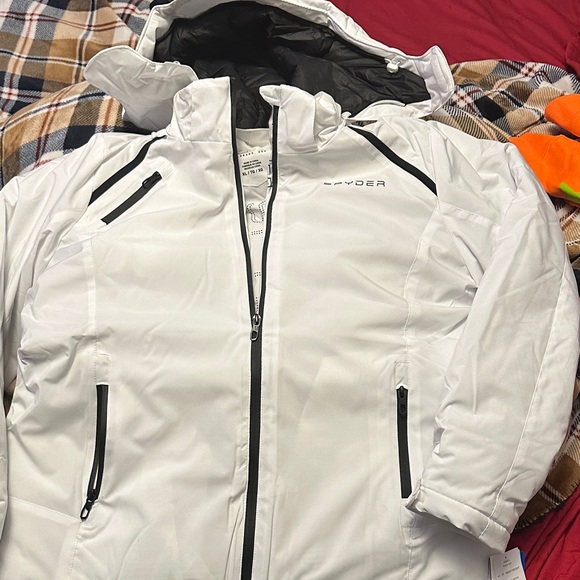 Spyder Snow White PUFFER COAT with Black Accents xl NWT - Picture 1 of 5